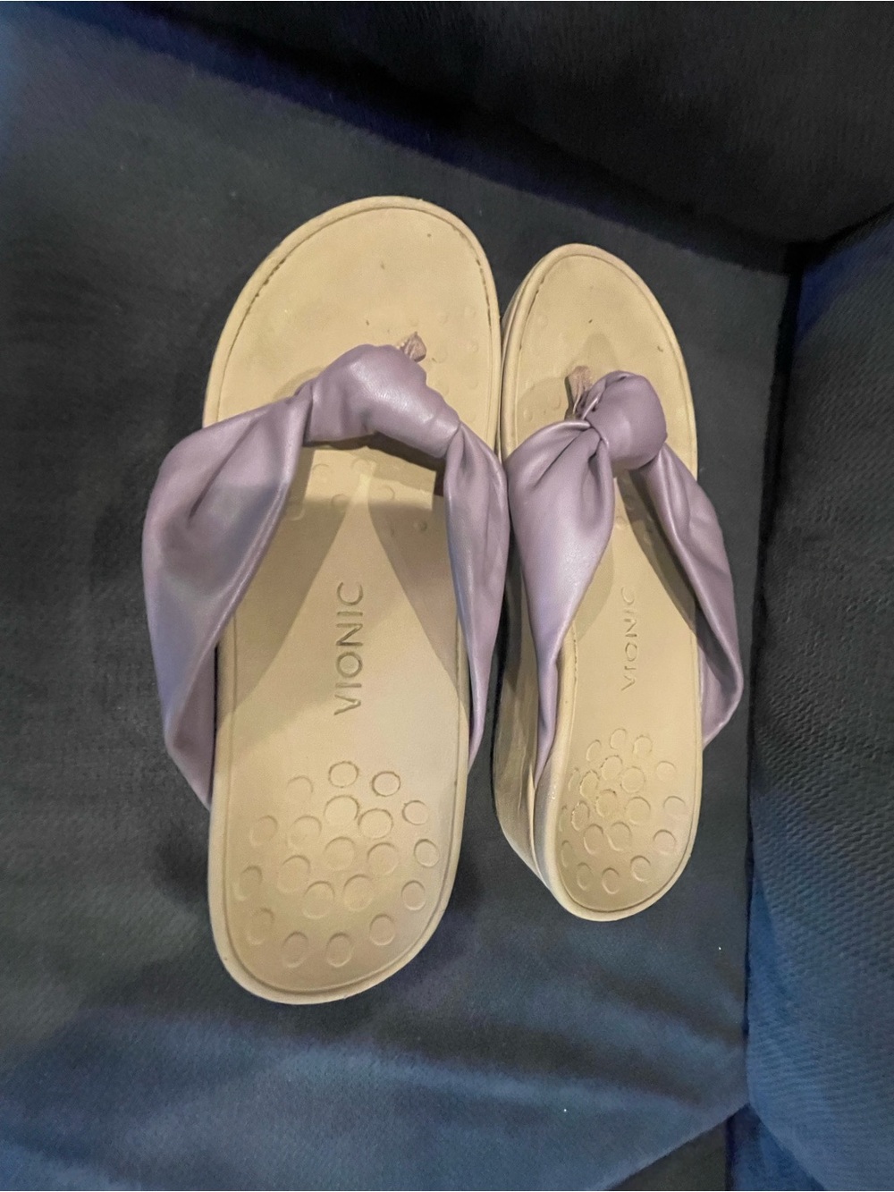 Vionic Lilac Satin Knot Thong Sandals